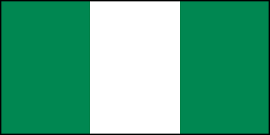 Флаг Нигерии, соотношение сторон 1:2. Представляет собой полотнище с тремя вертикальными равновеликими полосами. Справа и слева расположены полосы зеленого цвета, в середине – белого. Зеленые цвета флага означают природу страны и сельское хозяйство, белый символизирует мир и единение. Флаг Нигерии был создан студентом Майклом Акинкунми (именно его проект победил на конкурсе среди 2870 других проектов). Впервые флаг Нигерии был поднят в 1960г. в день принятия Нигерией независимости.